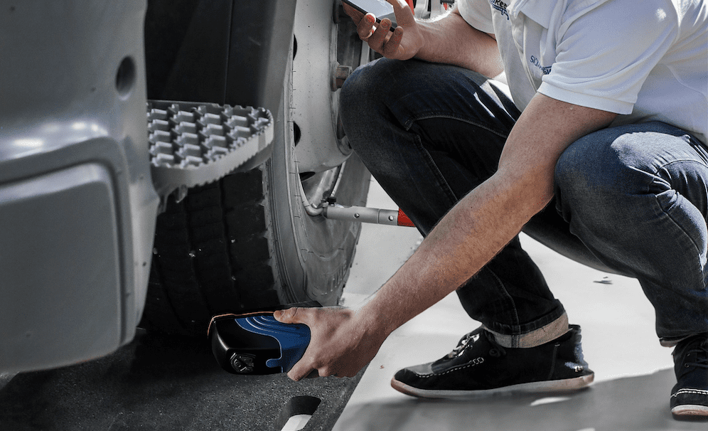Tyre management boost with Treadreader HD